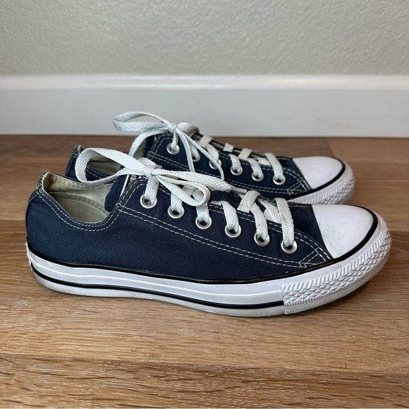 Converse Unisex All Star Chuck Taylor Navy Blue Sneakers - Picture 4 of 11